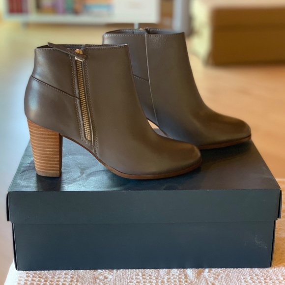 Cole Haan Davenport Leather Bootie Stormcloud Size 7 NIB - Picture 3 of 8